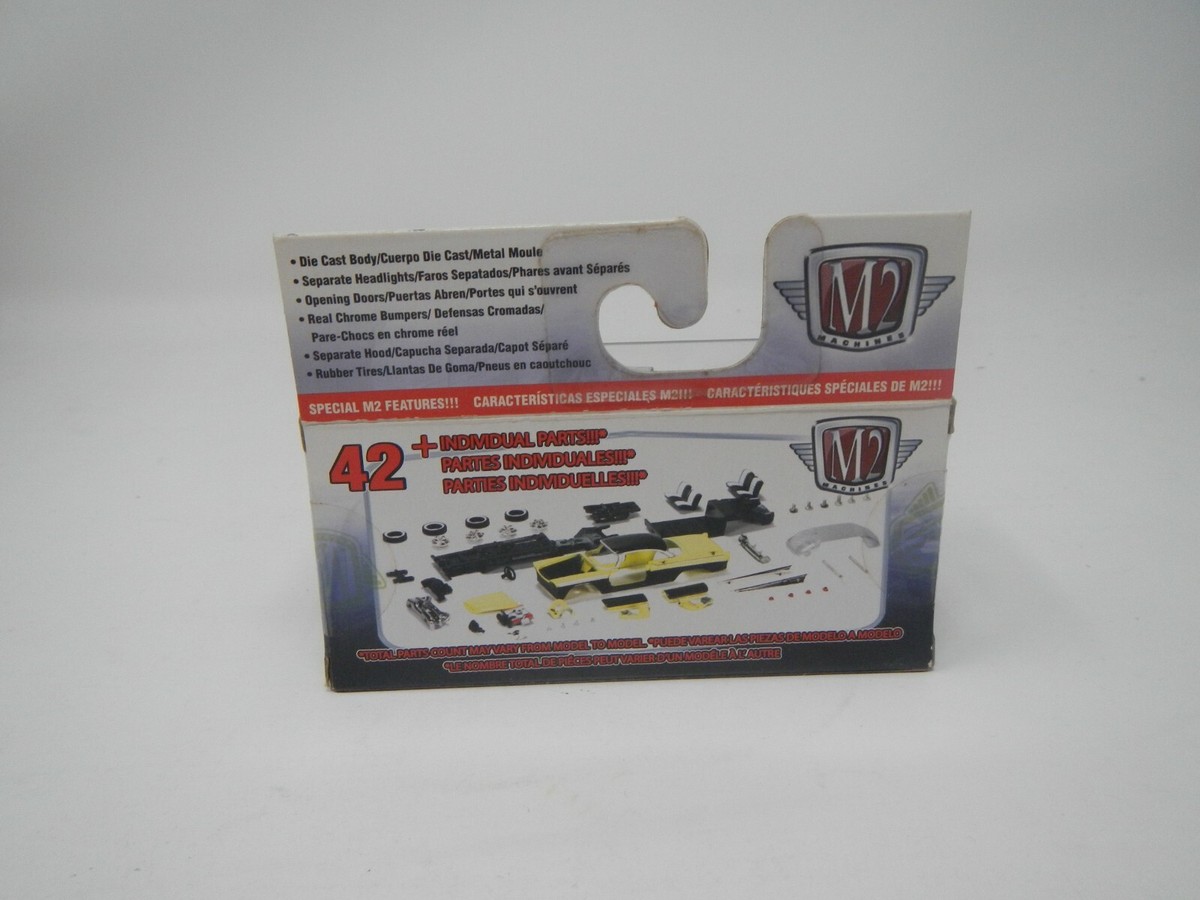 M2 Machines Auto-Thentics 1957 Chevrolet Sedan Delivery R49