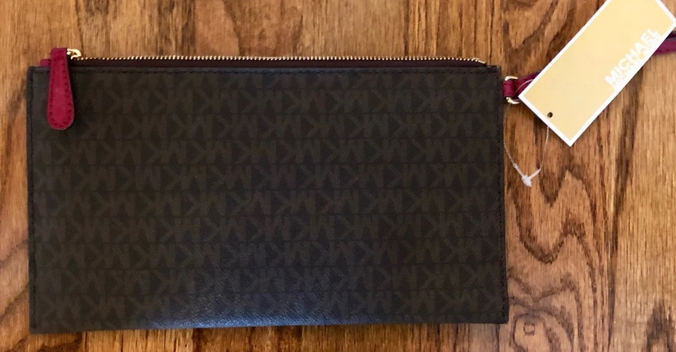 NEW Michael Kors Brown Zip Clutch Wristlet Jet Set Go Signature - Image 3 of 4