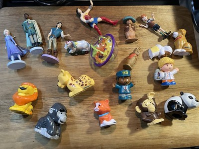 Lot Of Fisher Price Little People, Animals, Disney Characters 