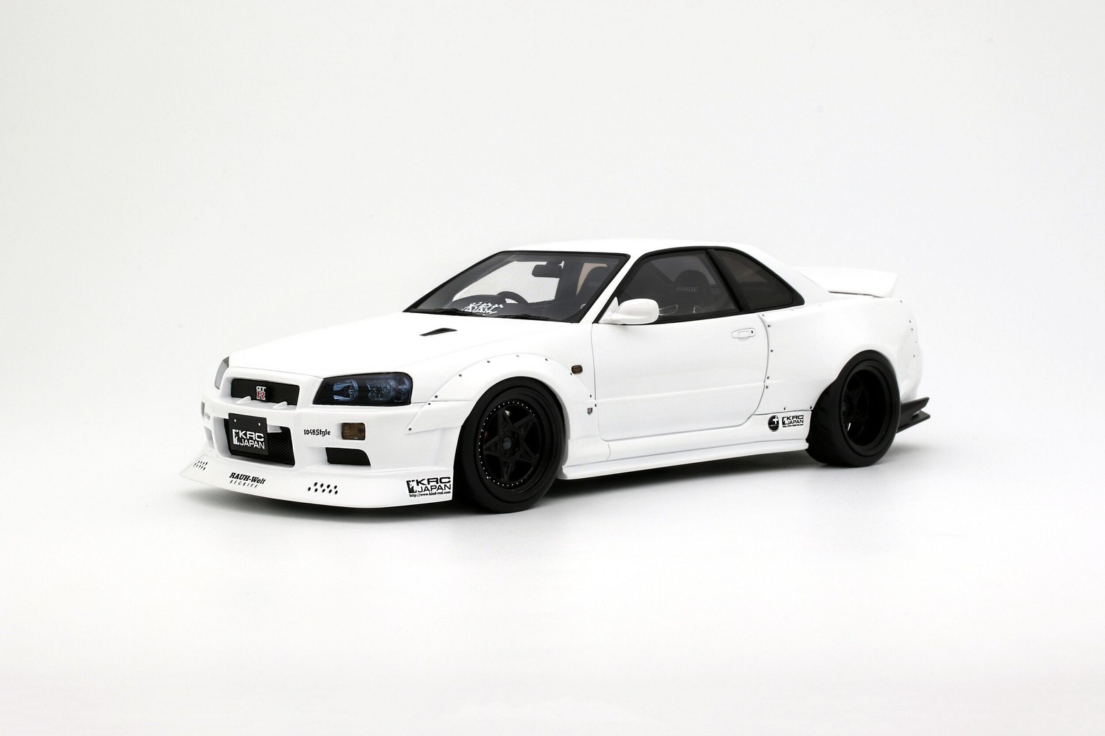 Nissan Skyline GT-R BNR34 KRC Pearl White l'incarnation du mythe automobile de 2019