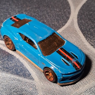 Hot Wheels 2018 Camaro SS blau
