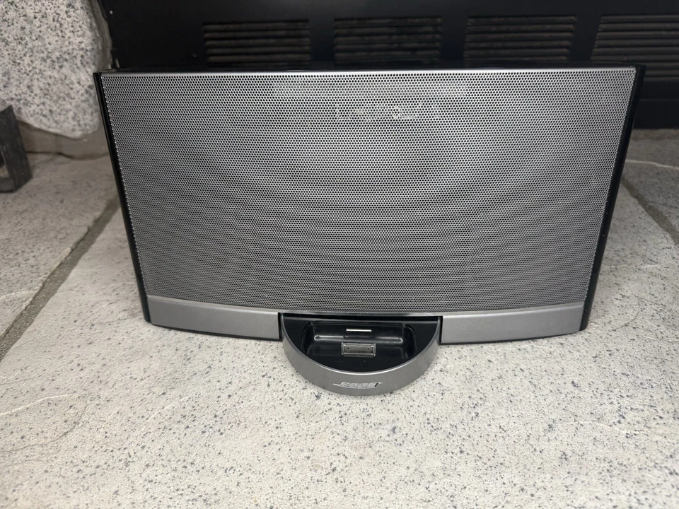 Bose SoundDock Portable Digital Music System N123 - 30 Pin iPod iPhone - Image 2 of 4