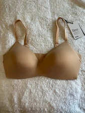Knix Wing Woman Contour Bra Size 3 Wireless Foam Cup Side Coverage Nude NWT