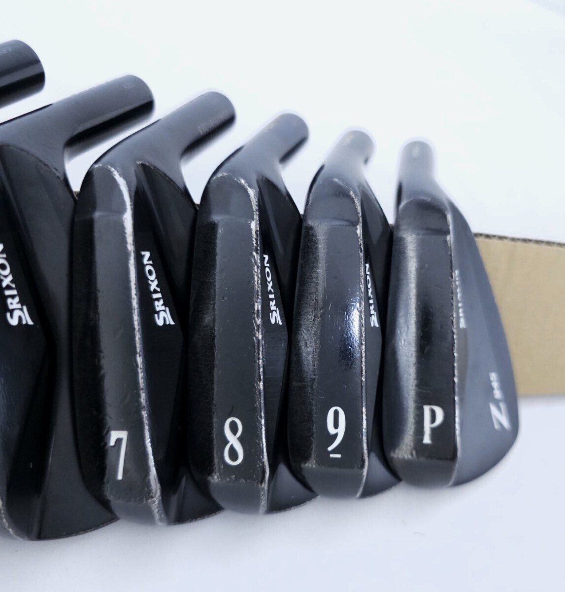 SRIXON Z945 BLACK Iron 6-Piece Set Heads Only 5-PW Forged SRIXON Z945 BLACK Iron 6-Piece Set Heads Only 5-PW Forged