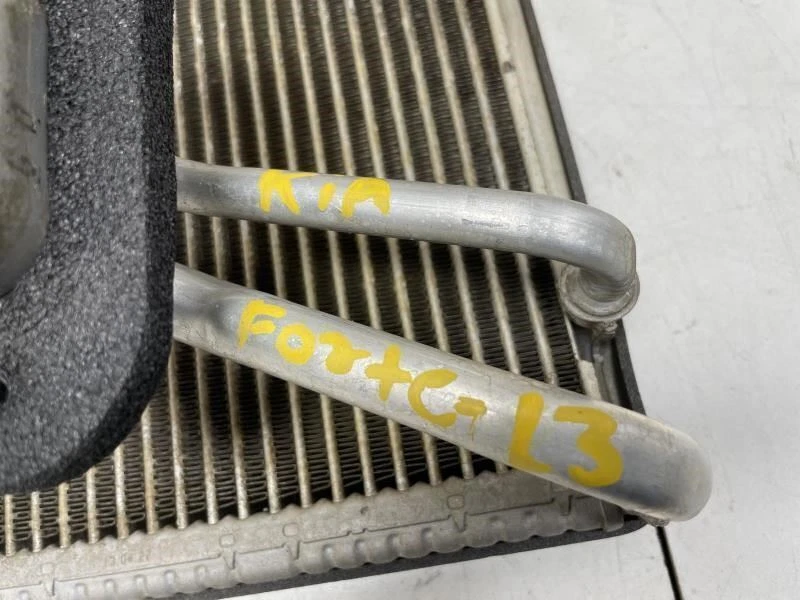 KIA FORTE EX 2014 evaporador de aire acondicionado OEM+ Foto 3 de 4