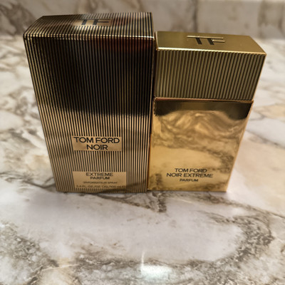 Tom Ford Men's Noir Extreme Parfum 3.4 oz Fragrances 99% full. 100% Authentic
