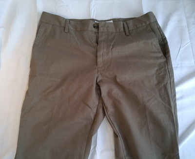 Amazon Essentials Herren Slim - Passform Falte Wasserfest Hose Taupe ,Eu 33W/32L