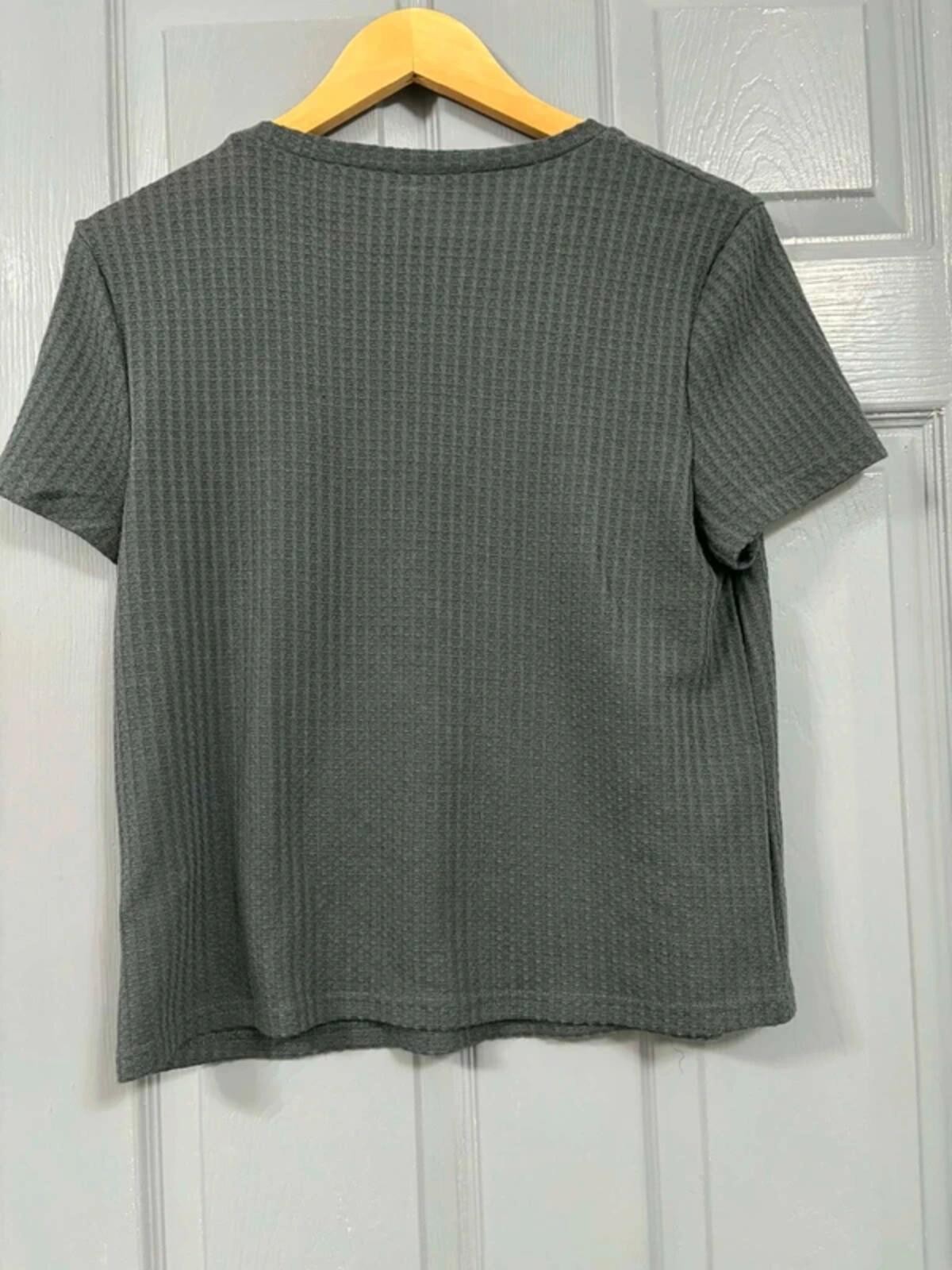 SHEIN Grey Waffle Knit Short Sleeve Top - Size L image 2