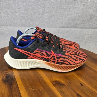 Nike Air Zoom Pegasus 38 Tiger Print Orange Black Running Shoes  Womens 9.5
