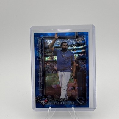   2025 Topps Chrome Sapphire Vladimir Guerrero Image Variation SSP FEATURED