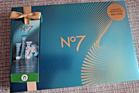 No7 Protect & Perfect Regime Gift Set with 30ml Serum & Day & Night cream