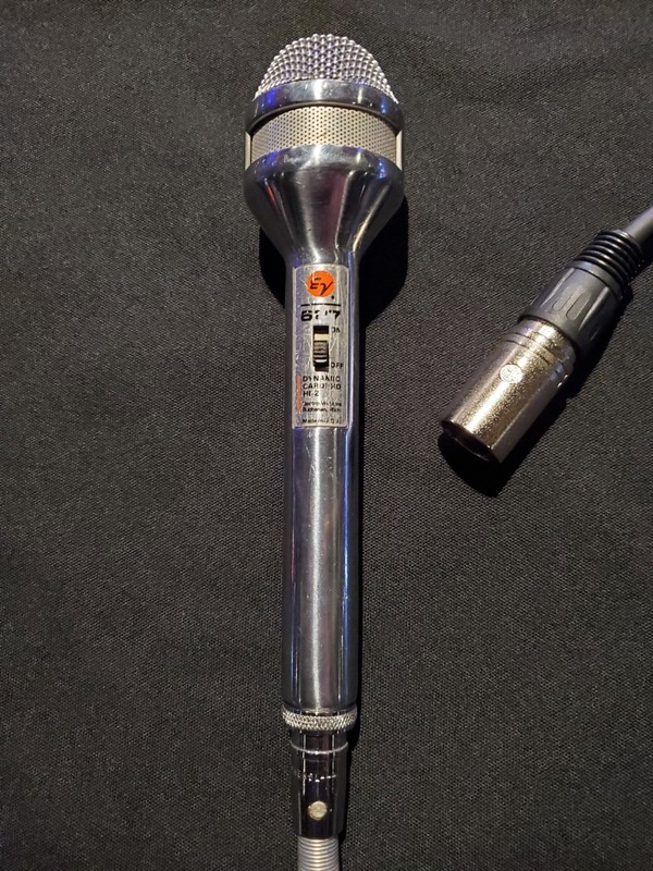Electro-Voice 627 Vintage Dynamic Cardioid Microphone with Cable