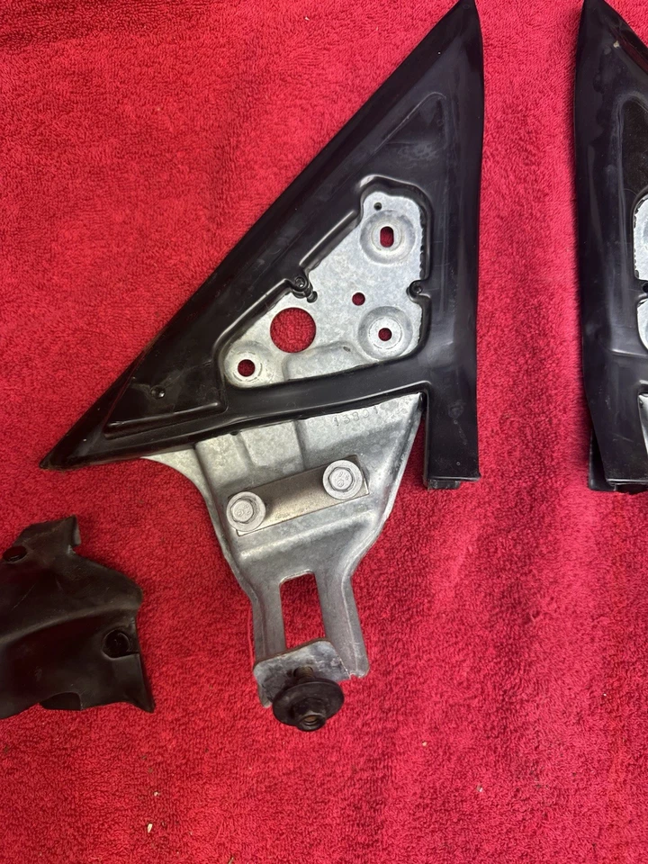 93-02 CAMARO FIREBIRD 车窗密封三角车窗轨道镜断路端 48K — 第 3/4 张图片