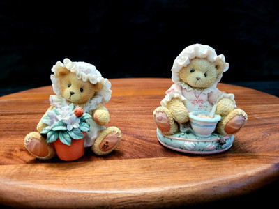 VINTAGE LOT OF 2 CHERISHED TEDDIES  ''LITTLE MISS MUFFET''  AND  ''VIOLET''