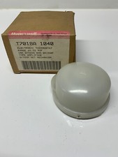 HONEYWELL T7018A 1040 NEW ELECTRONIC THERMOSTAT T7018A1040