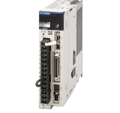 New Yaskawa SGD7S-180A00A AC Sevro Drive