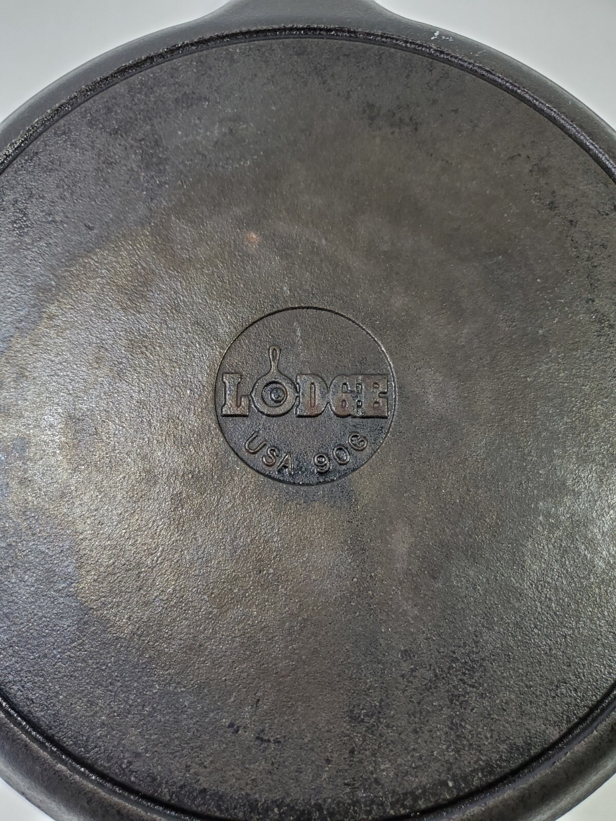 Lodge Griddle 90G 10.5 Inch Cast Iron Round Flat Skillet Grill Pan USA