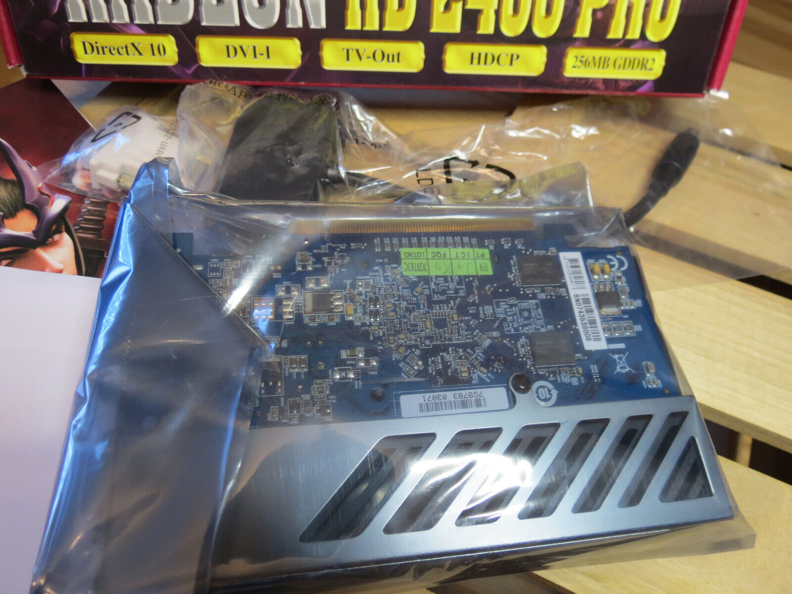 GIGABYTE ATI Radeon HD 2400 Pro 256 MB Grafikkarte Neu versiegelt Retro Hardware