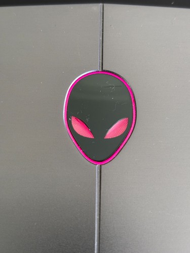 VGC Alienware Gaming Laptop 17 R4, Intel i7-6820HQ, 32GB Ram,2TB SSD+HDD, Win 10 - Picture 8 of 23