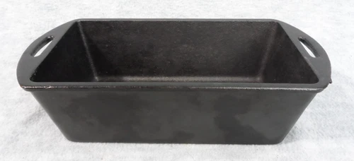 Vintage Lodge 4Lp Cast Iron Bread Loaf Pan 8.25x4.5x2.75" Baking Pan Made in USA