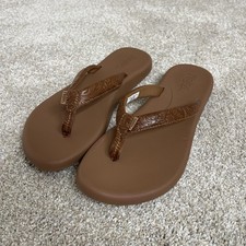 Women's FloJos Size 8 Rosita Artisan Memory Flip Flop Sandals Tan