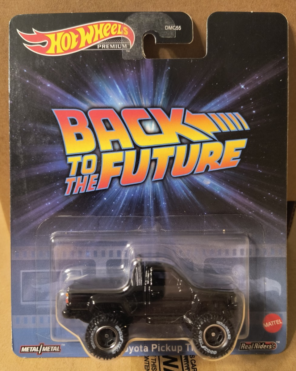 1987 TOYOTA PICKUP TRUCK ホットウィール　BTTF Hot Wheels Back to the Future 1987 Toyota Pickup Truck Toy