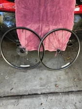 Bontrager Paradigm SL Centerlock Disc 700c Road Wheelset TLR