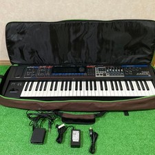 Roland JUNO-Gi 61-Key Synthesizer with Pedal and Soft Case