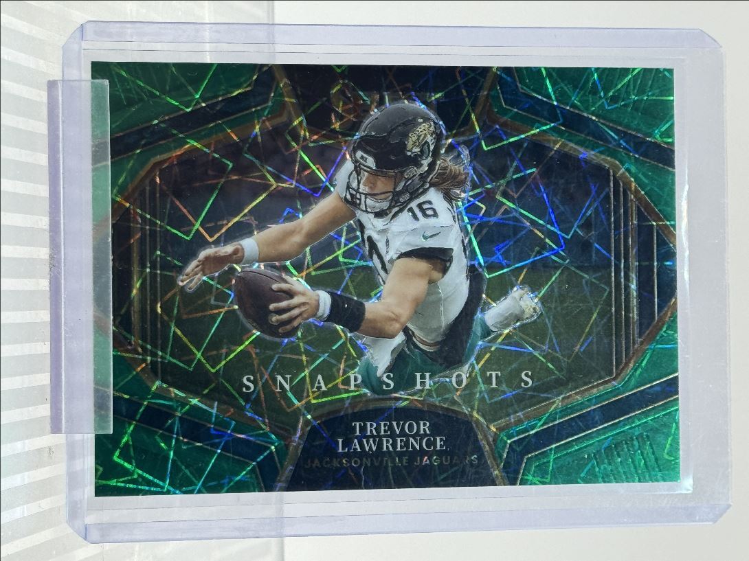 TREVOR LAWRENCE 2022 SELECT FOOTBALL SNAPSHOTS GREEN PRIZM JAGUARS /5 Q1048