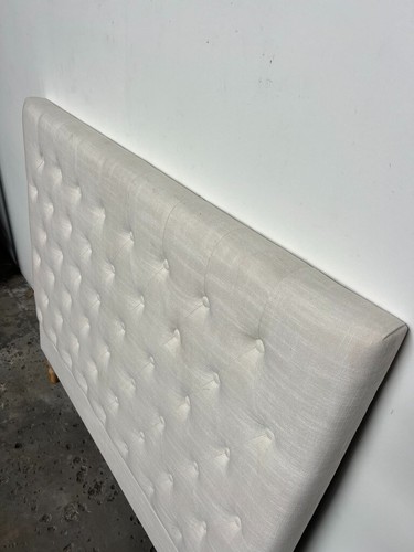 Buttoned Double Headboard - Picture 2 of 3
