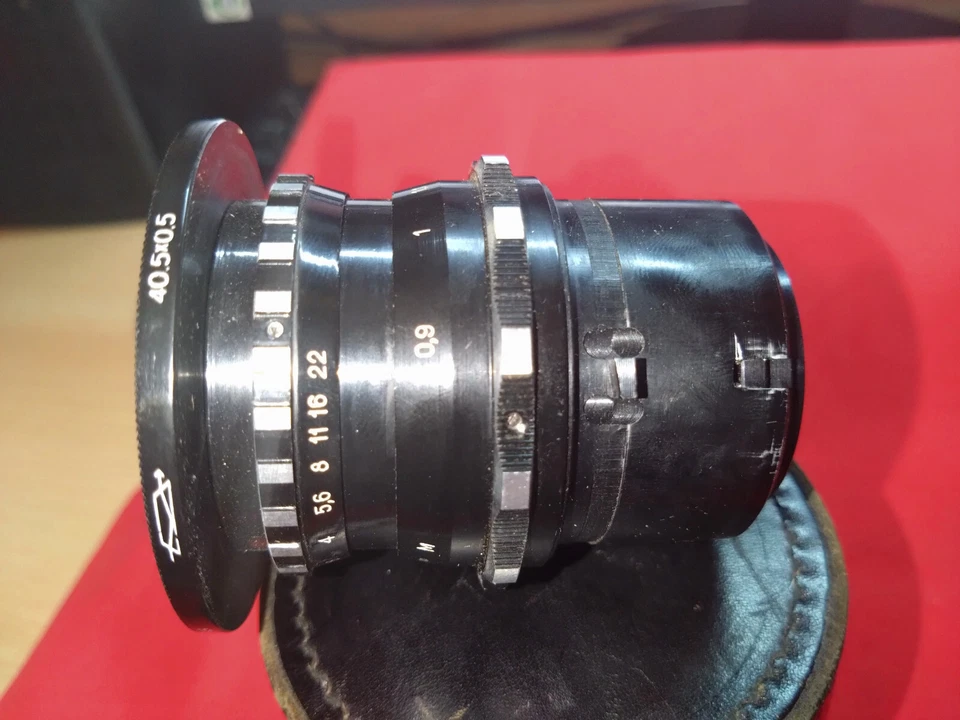 soviet vintage lens Vega-9 2.1/50 + case - Image 4 of 4