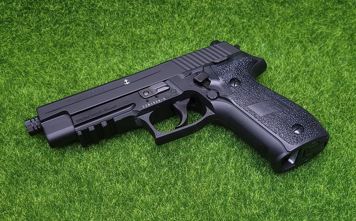 SIG SAUER P226 ガスガン ブラック 東京マルイ SIG SAUER P226 ガスガン ブラック - メルカリ