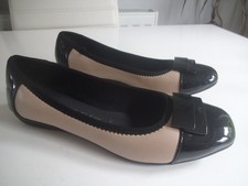 Anne Klein Flex Black & Beige Low Wedge Pumps Shoes Size UK 5