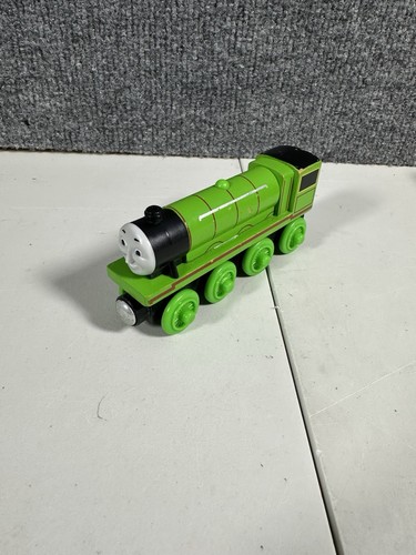 Brio Thomas & Friends Wooden Henry Engine Figure Compatible 1:64 Scale