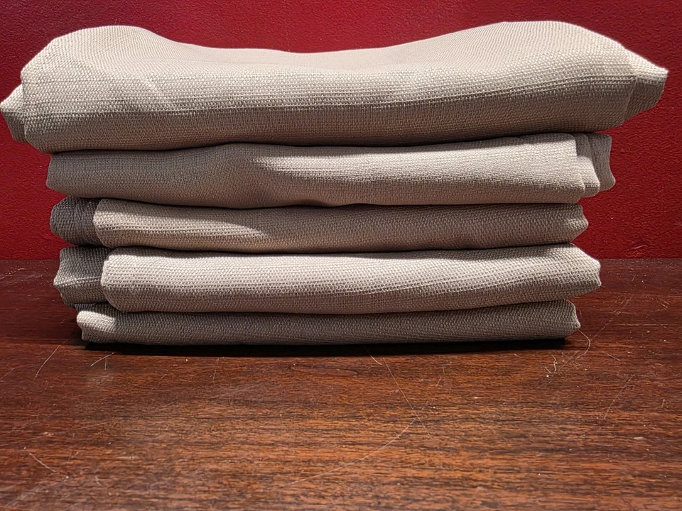 Cortinas de painel Bennet - Pedra marrom - 5 painéis - 40 x 54" poliéster em excelente estado usado - Imagem 4 de 4