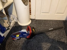 Spear & Jackson Medium Size Cordless Hedge Trimmer - 18V