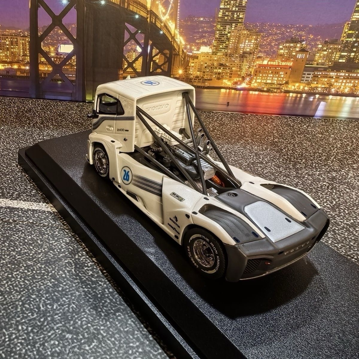 【SALE】TEKNO VOLVOLartbitLostragnTruck Tekno 1:50 IRON KNIGHT Racing Truck Resin Toys Car Model