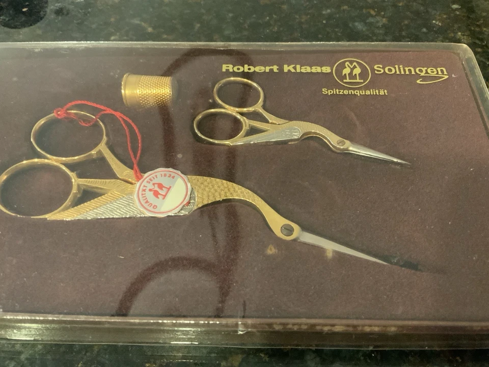ROBERT KLAAS HANDMADE GERMAN SEWING SET 3 PC STORK SCISSORS GOLD PLATED SHEATH - Image 3 of 4