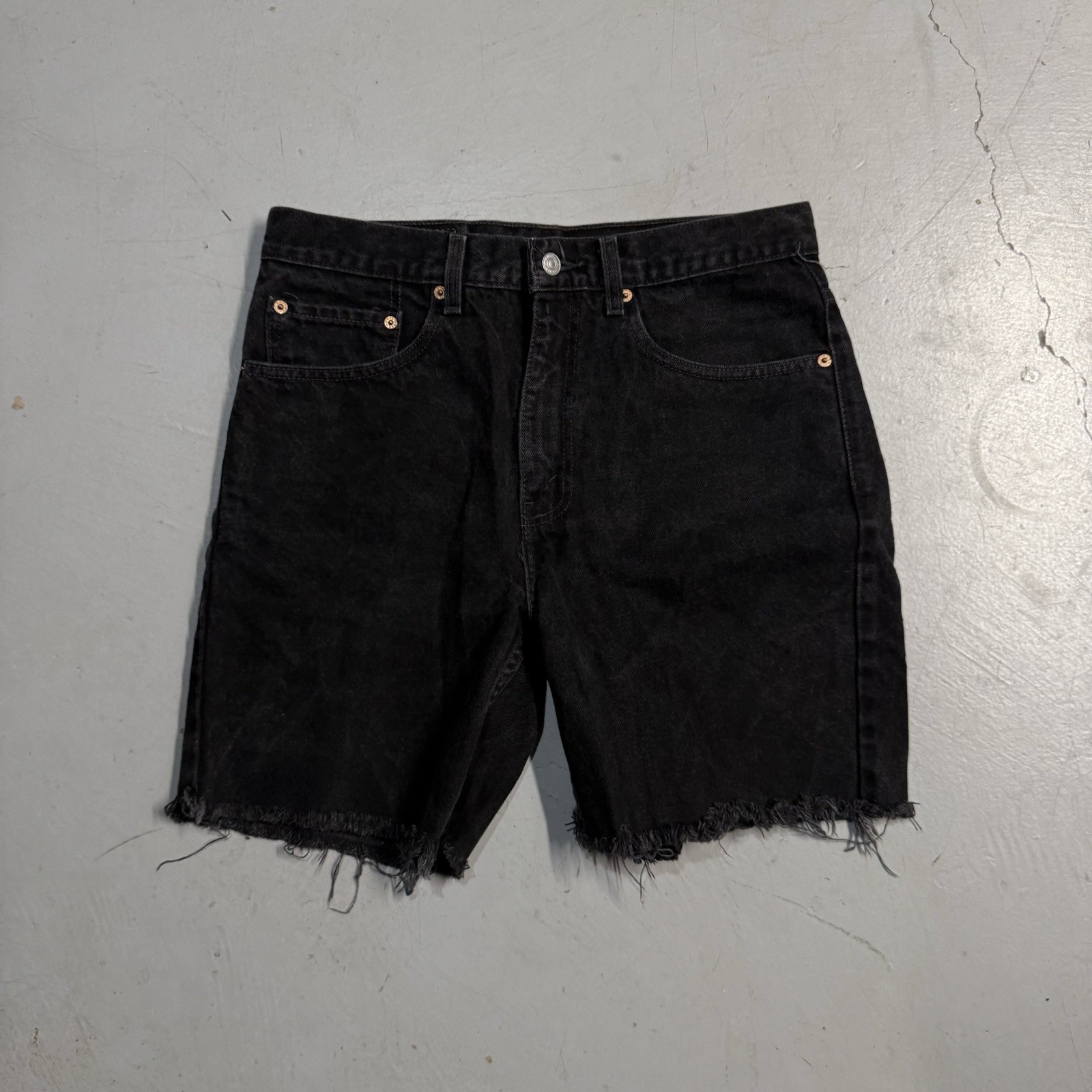 Vintage Levi's 505 Distressed Denim Jean Shorts Cutoff Jorts Black Wash 32 7 Ins