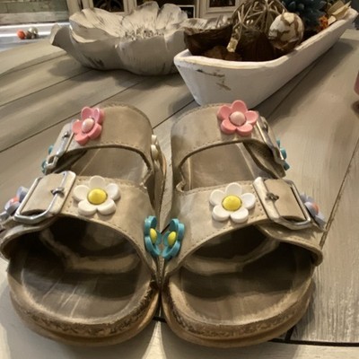 Girls Beige Floral Slide Sandals w/ Buckle Closure, Open Toe, Size 2