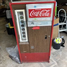 Coca Cola Vendo Vending Machine H63D Vintage 1960s Runs