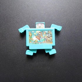 Famicom Super Mario cartridge-shaped transforming robot, original item from the