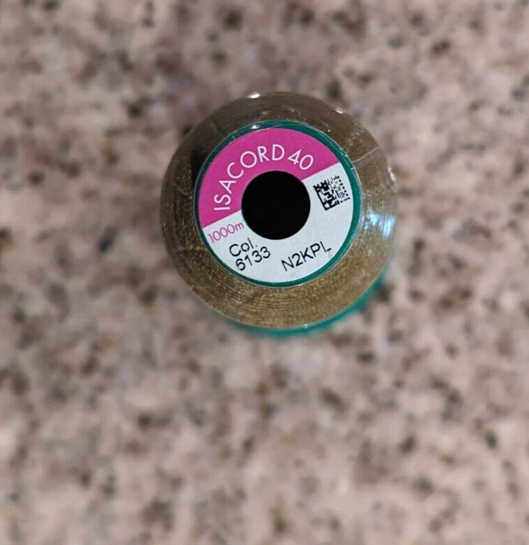 1000 m Isacord Embroidery Thread 40 color 6133 100% polyester New 02922 caper - Image 2 of 4