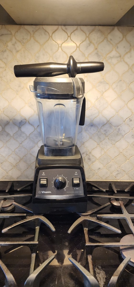 Vitamix VM0158 Professional Series 300 Blender PRO300 Black Vitamix VM0158 Professional Series 300 Blender PRO300 Black