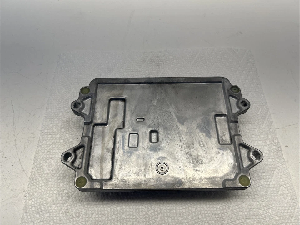Módulo de control de motor cerebral de computadora OEM para Mazda 6 PY1E18881B 2014 2015 2016 Foto 2 de 4