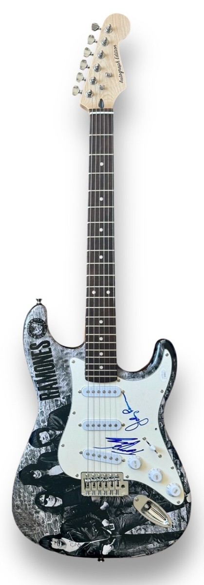 The Ramones Signed Guitar Custom Graphics JSA COA Johnny Ramone