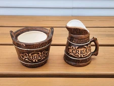 VTG 1960s Lipper & Mann Ceramic Novelty Whiskey Barrel Sugar Bowl & Creamer