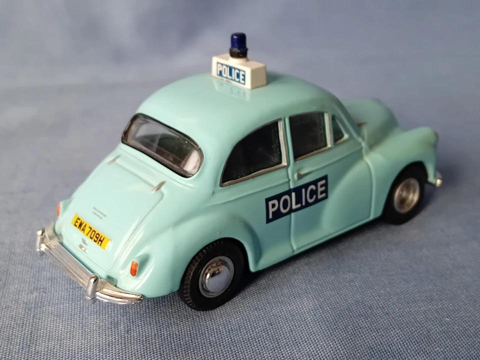 COCHE DE POLICÍA ATLAS MORRIS MINOR 1000 SOUTH YORKSHIRE - 1:43 - CORGI VANGUARDS. Foto 4 de 4