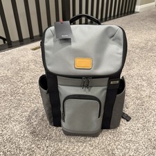 Tumi Fremont THORNHILL Backpack & 22” Vaporr international 22” Carry On Combo