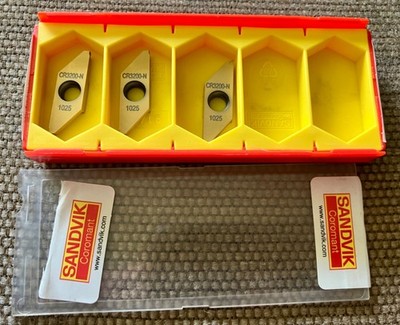 Sandvik Coromant MACR3200-N 1025 Carbide Cutoff Inserts (5735454) - QTY: 3